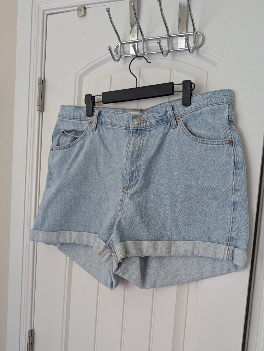 High Rise Light Wash Denim Mom Short With Rolled Hem 14 - Picture 2 of 9